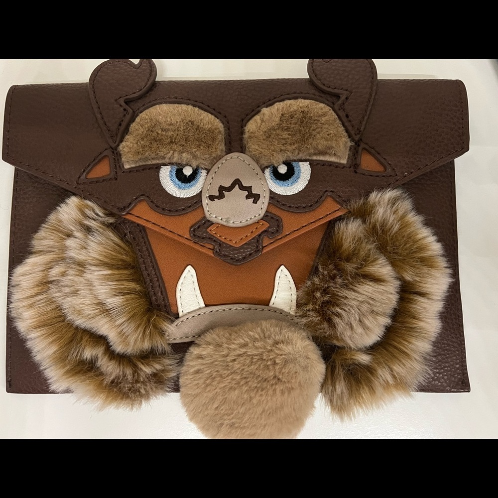 BRAND NEW Danielle Nicole “Beast” Clutch